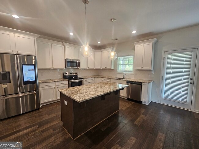 Building Photo - 16 Saint Georges Pl