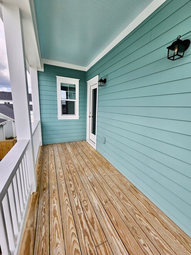 Building Photo - Like new 3 bedroom - Nexton / Midtown - Su...