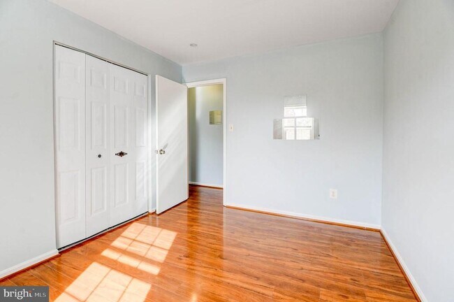 Building Photo - 4472 Ruggles Ct