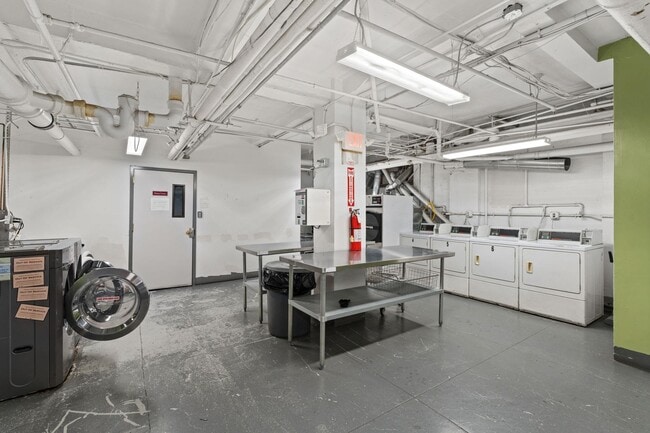 Building Photo - 50 Glenwood Ave