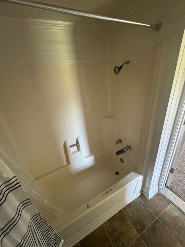 Building Photo - 2/1 in Cleveland County, NC - close to hwy 74