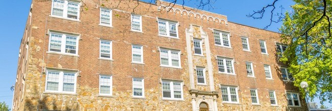Primary Photo - 1217 Whitney Ave