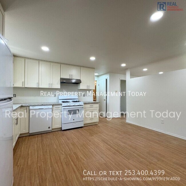 Building Photo - 13812/13814 107th Avenue Ct E-13812