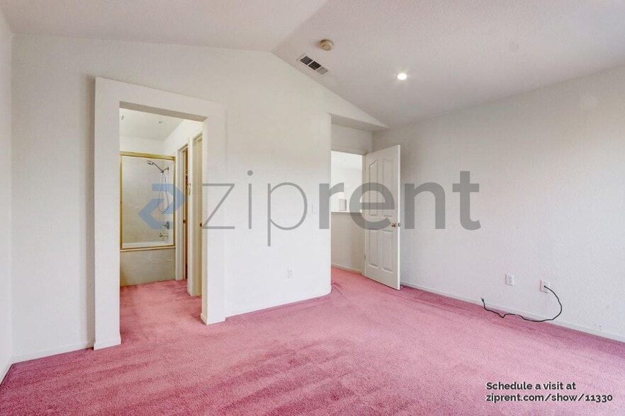 Building Photo - 620 Alexis Cir