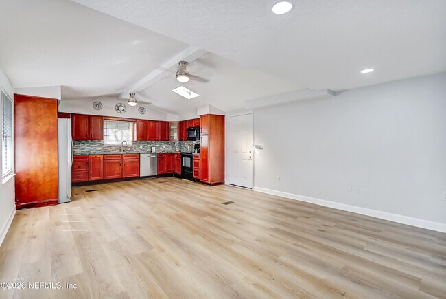 Building Photo - 11321 Deep Ln