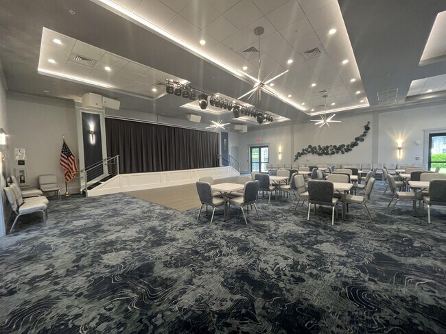 Building Photo - 6600 S Oriole Blvd