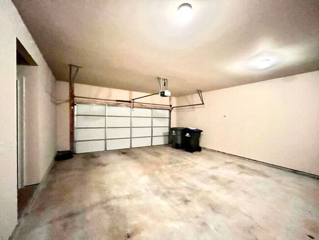 Building Photo - 1040 Jardin Ct