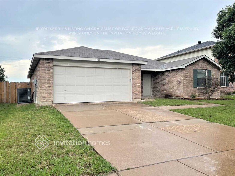 Building Photo - 1451 Queen Annes Dr