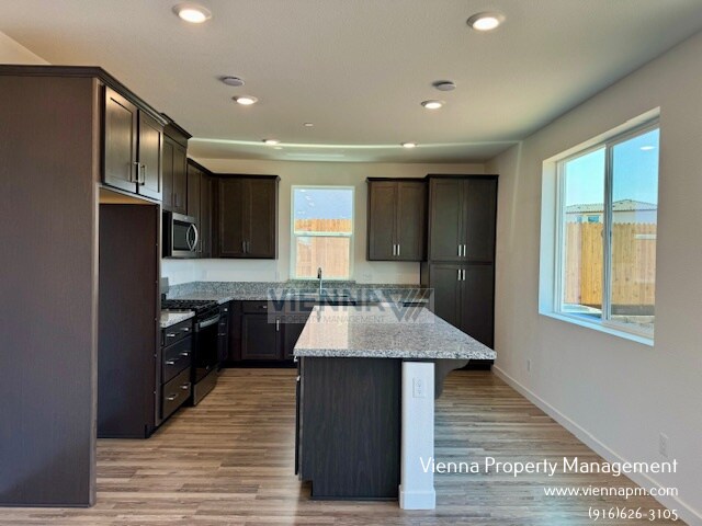 Building Photo - 4696 Snapdragon Wy