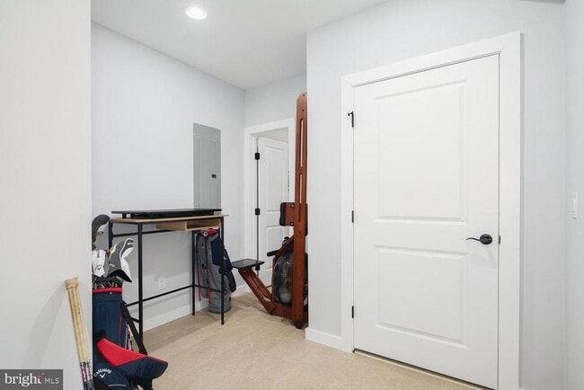 Building Photo - 1940 N Orianna St