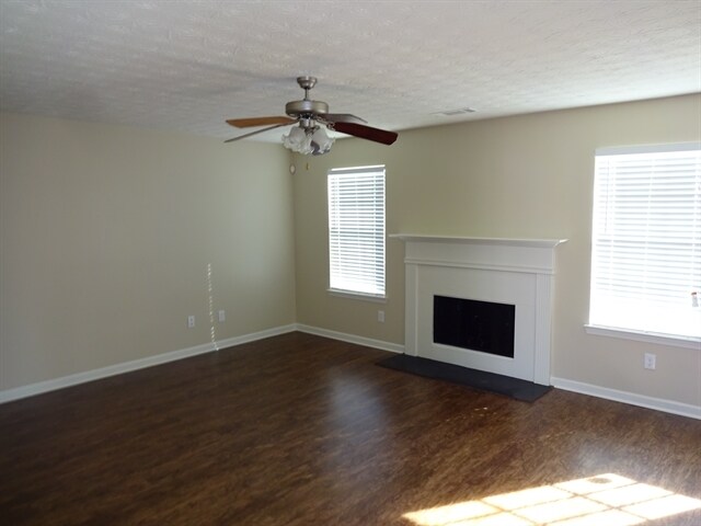 Building Photo - 3738 Renfroe Ave