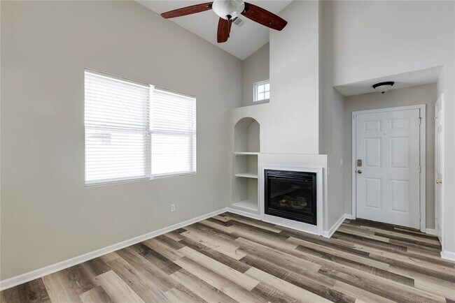 Building Photo - 283 Hiawassee Dr