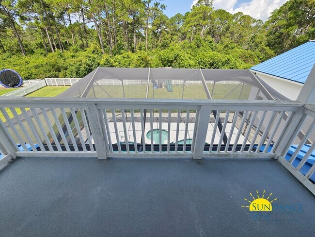 Building Photo - 360 Tradewinds Dr
