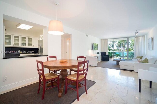 Building Photo - 5161 Collins Ave
