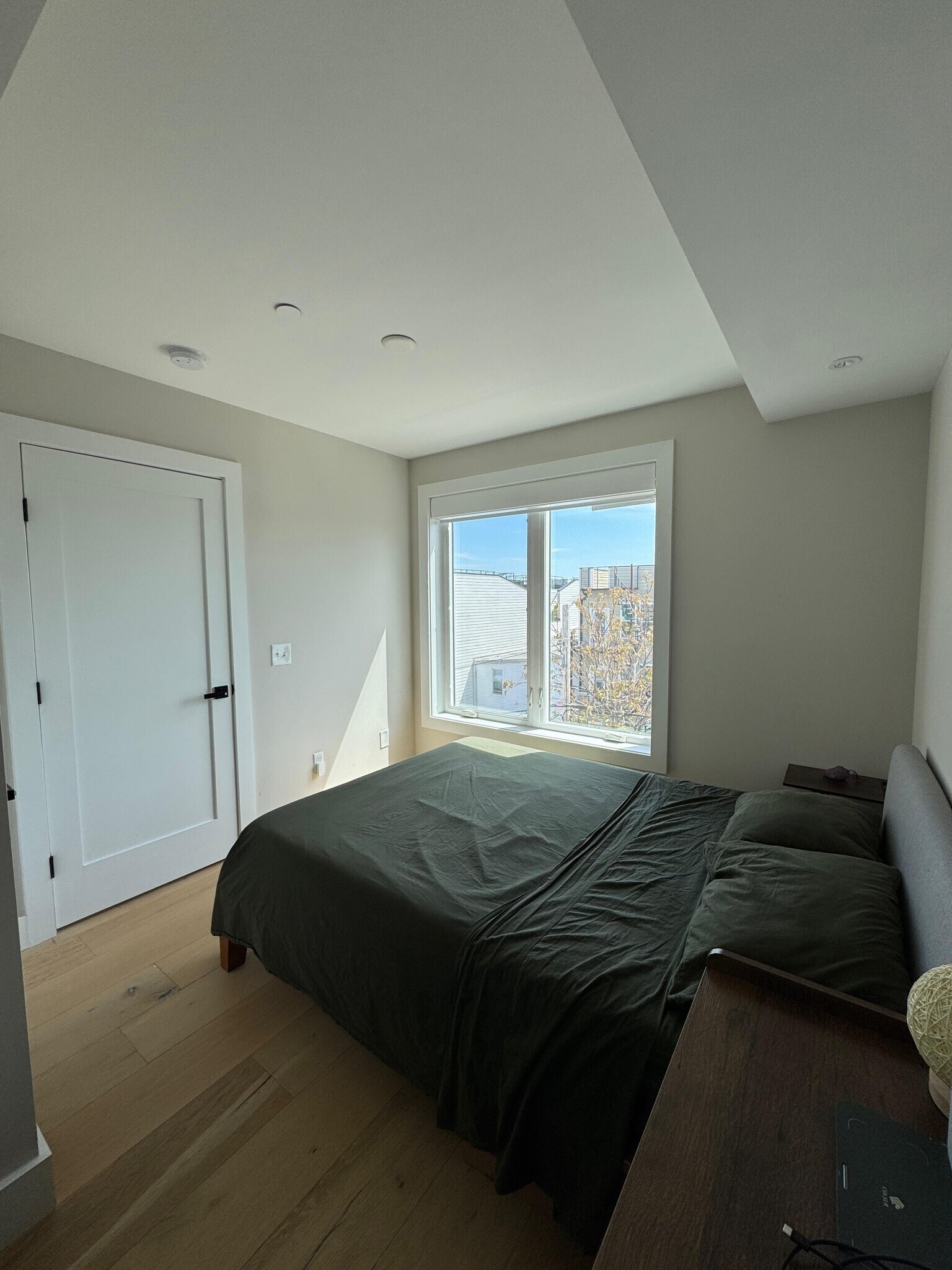 Building Photo - 919 12th St NE