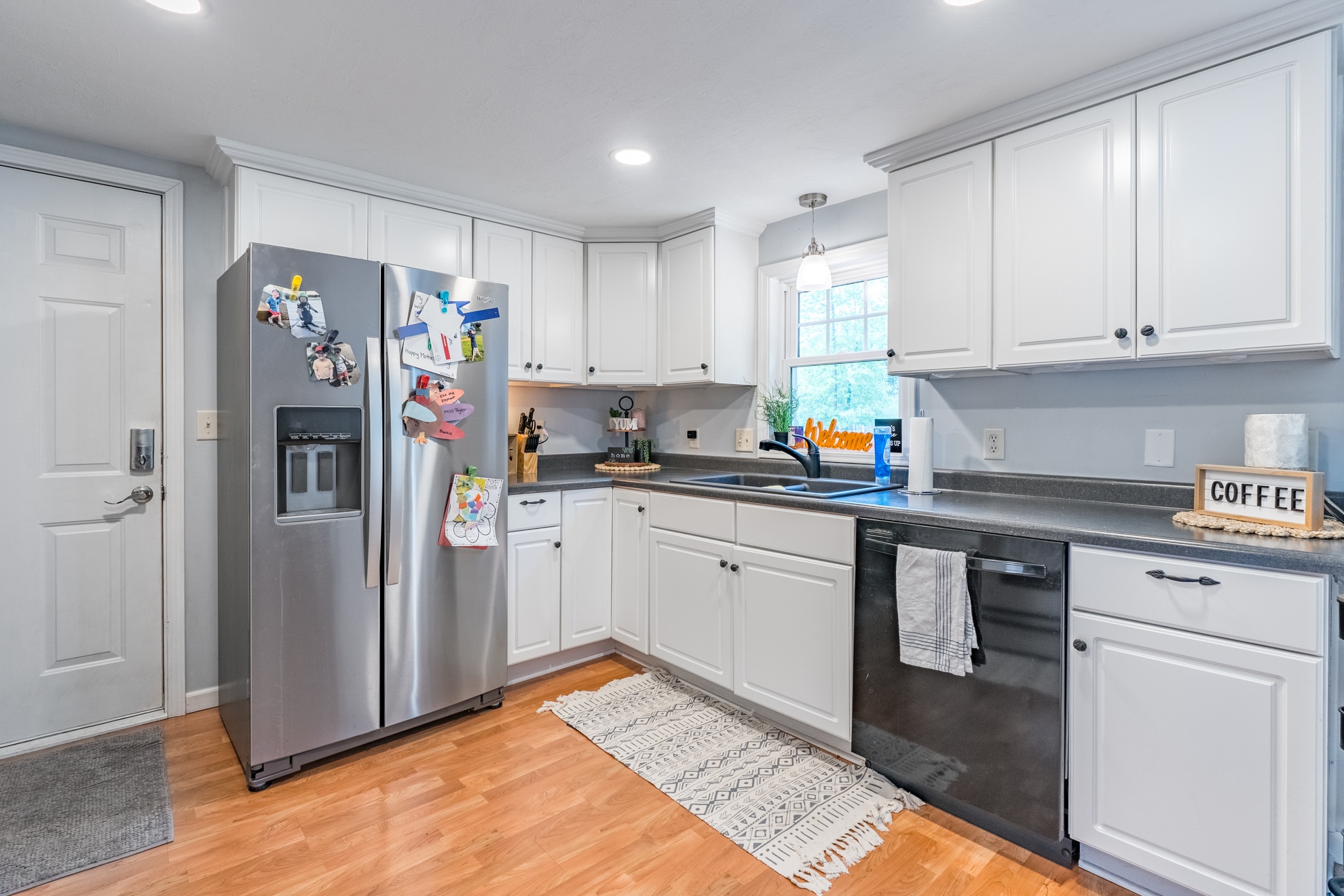 Building Photo - 226302 Swan Ave