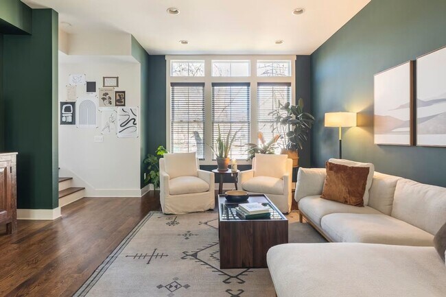 Building Photo - Spacious 3BR Condo in Nashville