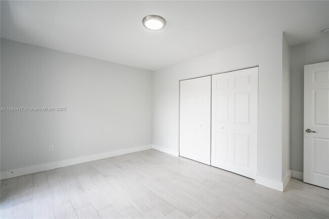 Building Photo - 465 NE 59th St