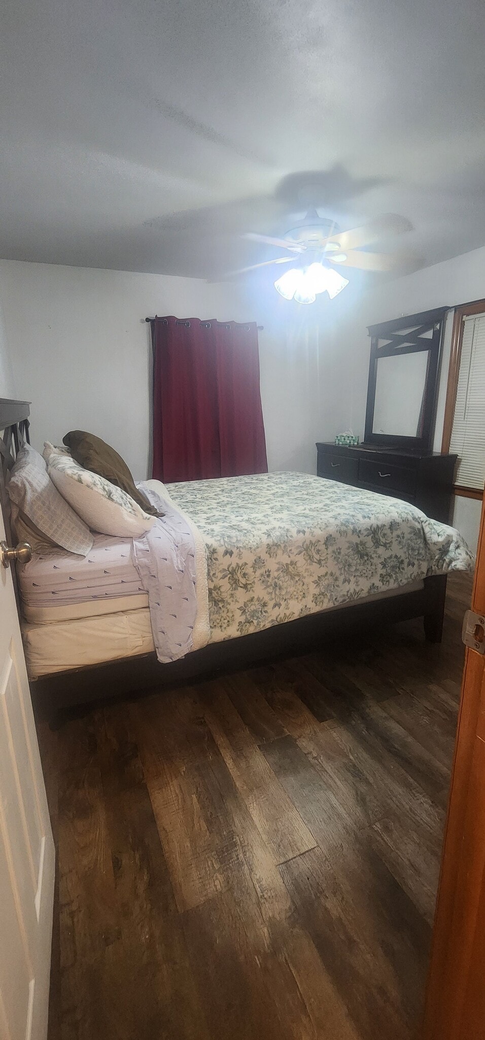 Building Photo - 406 NE 74th St