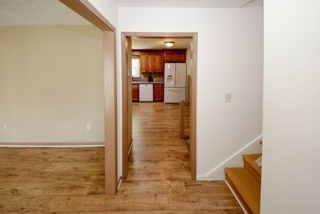 Building Photo - 4033 Scenic Mountain Dr SW