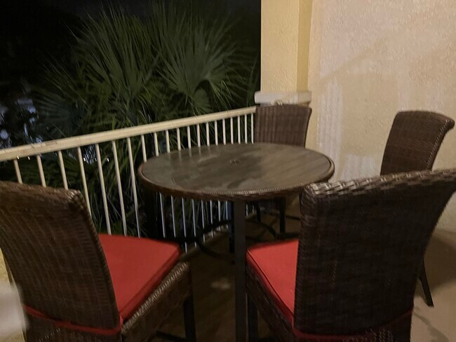 Building Photo - 410 S Armenia Ave