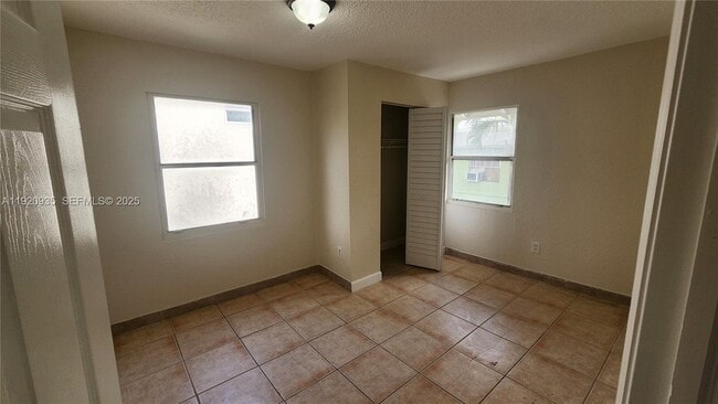 Building Photo - 829 SW 3rd St