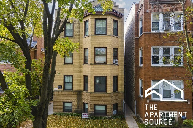 Building Photo - 2131 W Giddings St