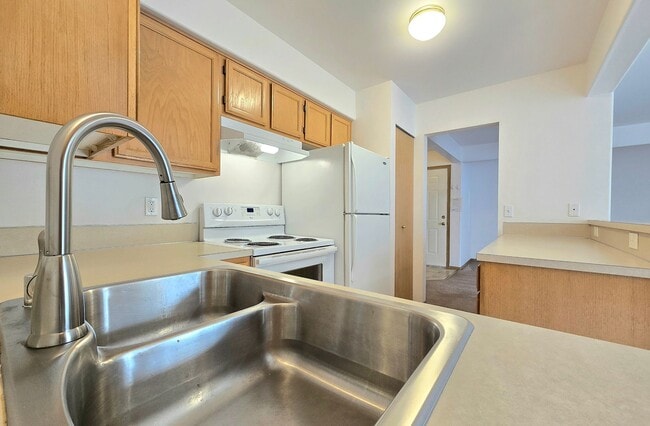 Building Photo - HudDea#7