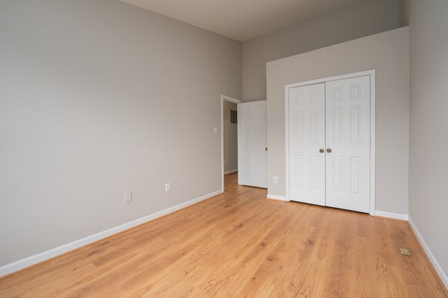 Building Photo - 20821 Shamrock Glen Cir