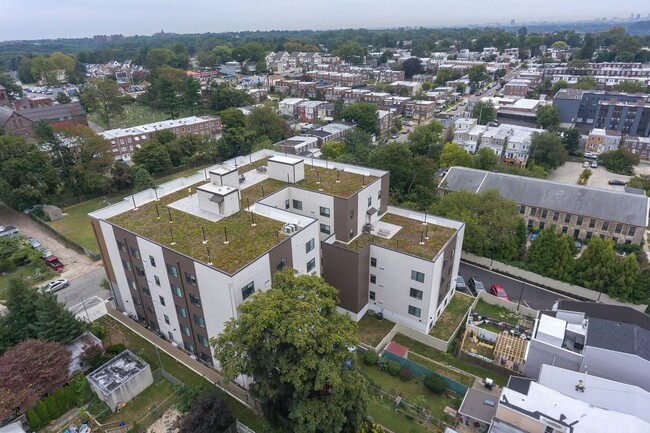 Bird view of the building - 4136 Mitchell St
