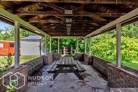 Building Photo - Move in by August 31st - GET 2nd MONTH FREE!