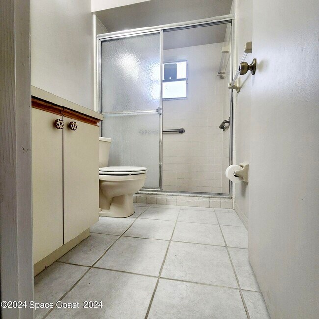 Building Photo - 3147 Dunhill Dr