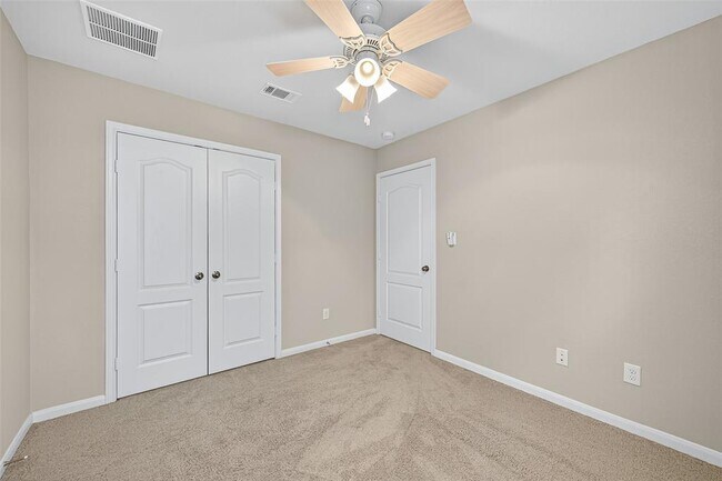 Building Photo - 18214 Almond Place Lane