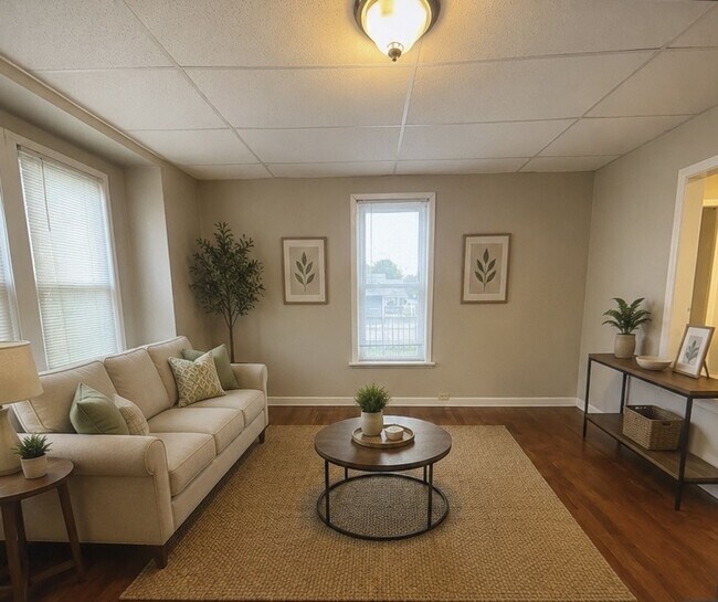Building Photo - 2125 W Jackson St