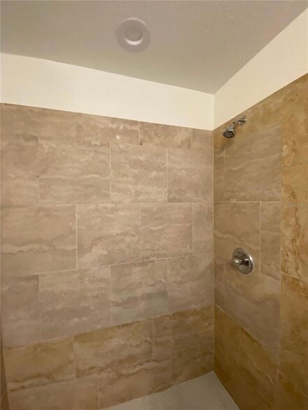 Building Photo - 2731 SW 137th Pl