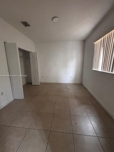Building Photo - 1464 NE 40th Rd