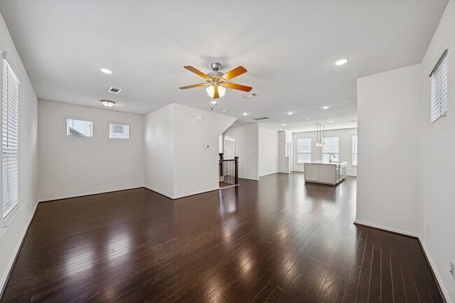 Building Photo - 8604 Hollyoaks Creek Ln