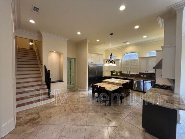 Building Photo - 17703 Shady Creek Ave