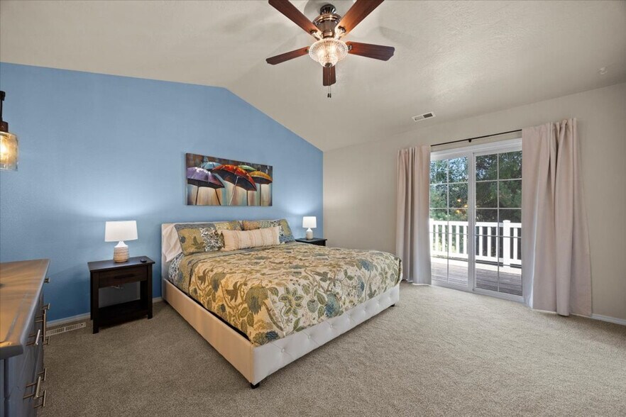 Building Photo - 1102 Heckathorn Pl