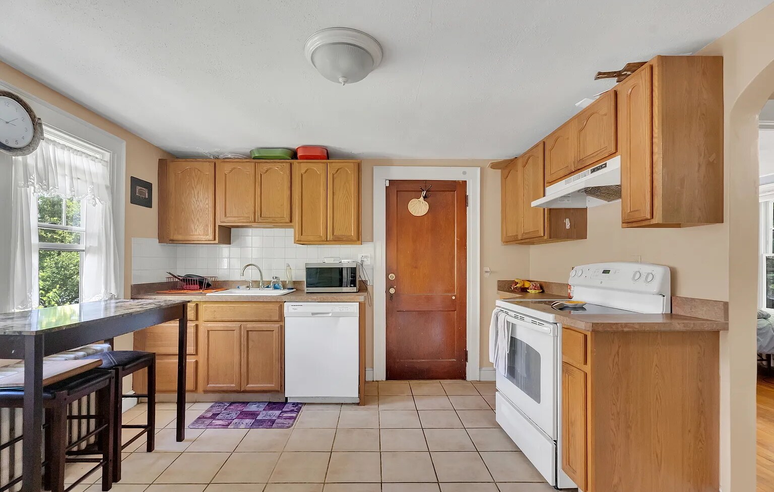 Kitchen - 22 Hillside Ave