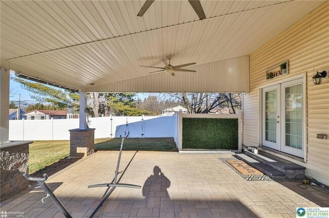 Building Photo - 2811 Kingsview Ave