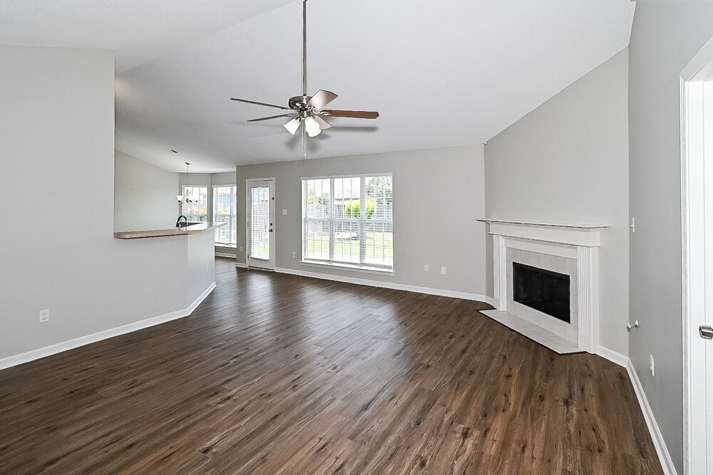 Building Photo - 6620 Tealwood Dr