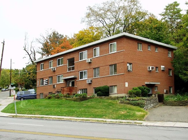 Building Photo - 1056 Delta Ave