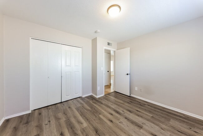 Building Photo - 20620 N 18th Ave