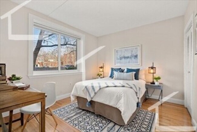 Building Photo - Coolidge Corner Location, High-End Finishe...
