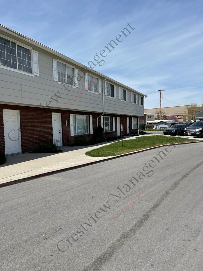 Building Photo - 2411 W 3800 S