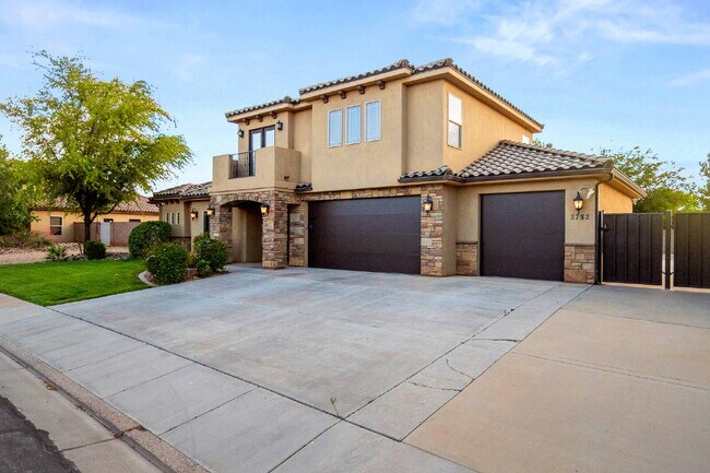 Building Photo - "Spacious 5-Bed Oasis with 3 Baths in Washington, UT – 3,171 Sq Ft of Comfort!"