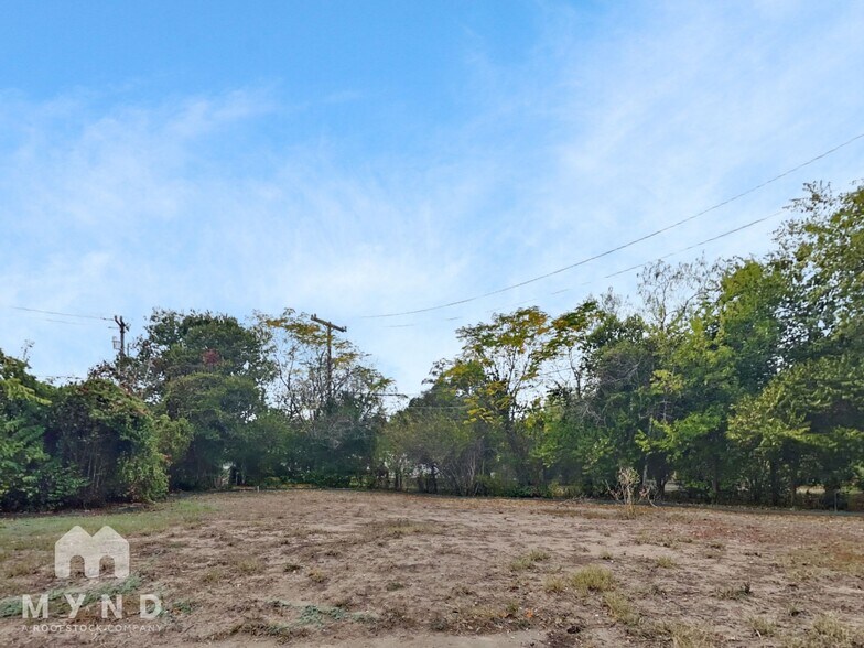 Building Photo - 7527 Quail Run Dr