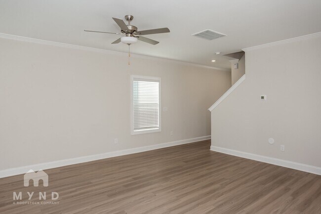 Building Photo - 207 Susannah St