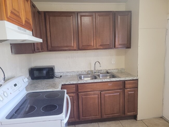 Building Photo - 508 Booker St